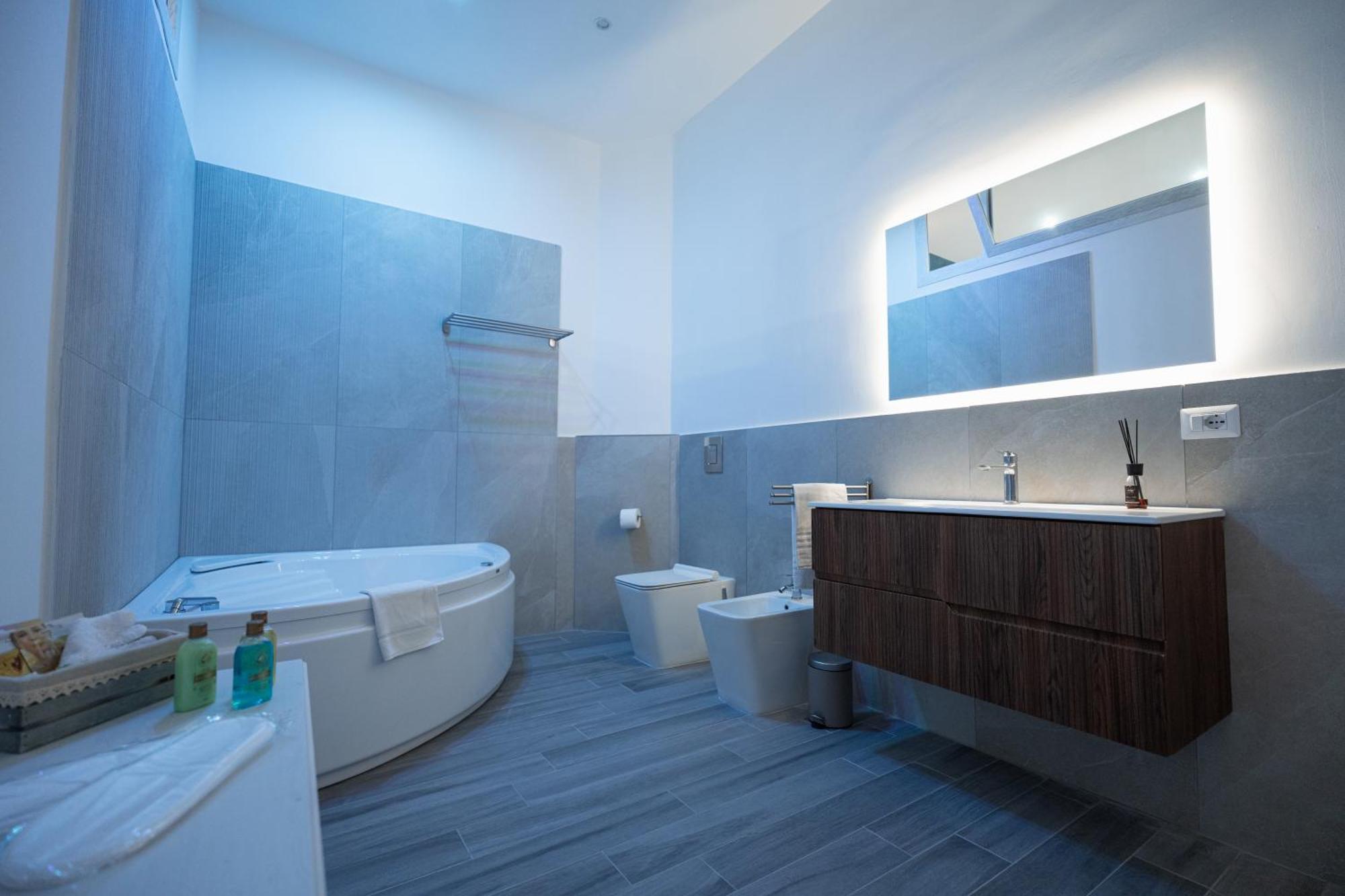 Luxury Boutique Vesuvio Apartment *
